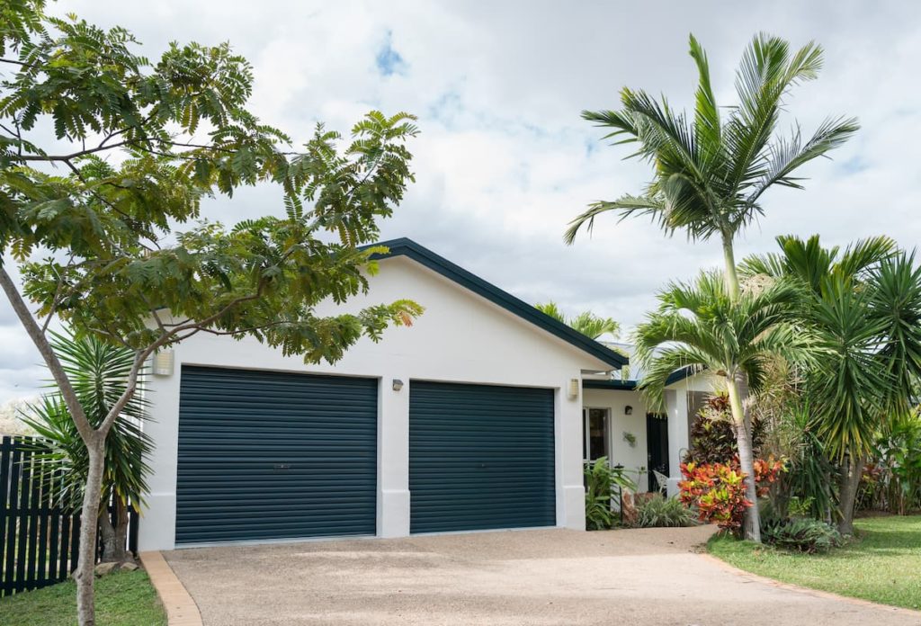 Garage roller doors melbourne 2 1024x696